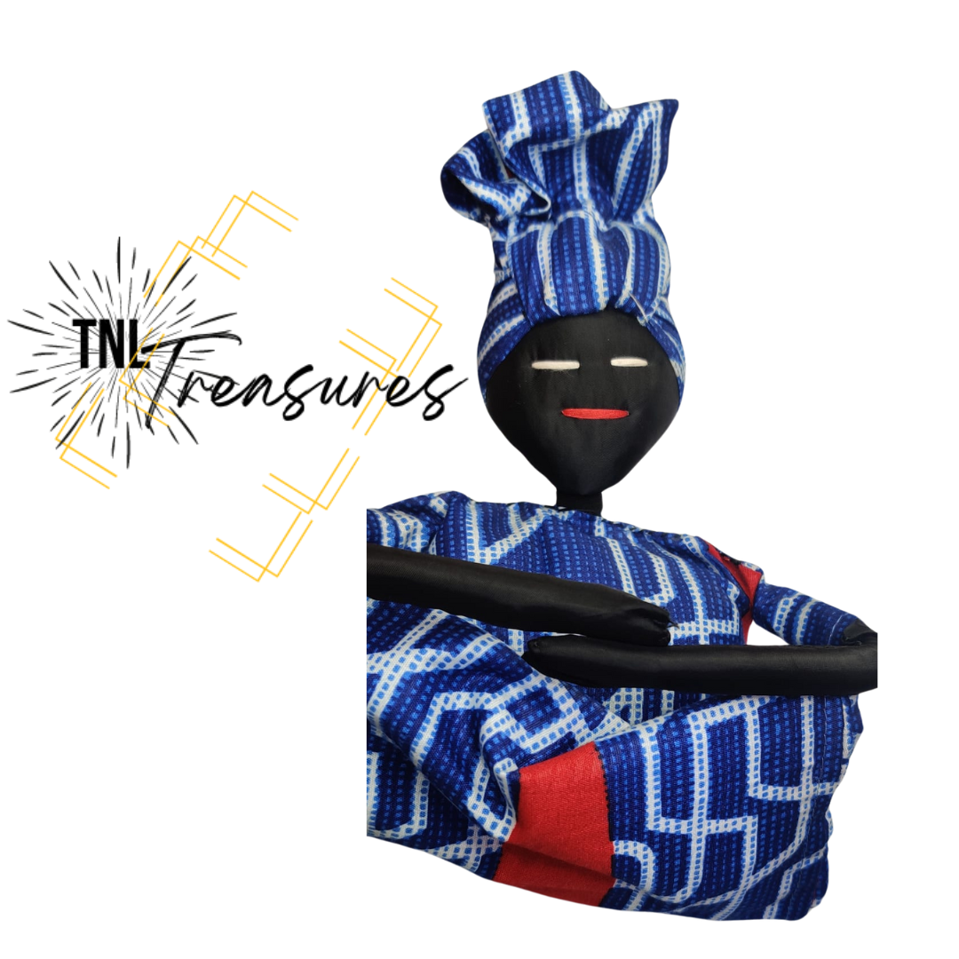 Poupée porte papier hygiénique ou porte serviette